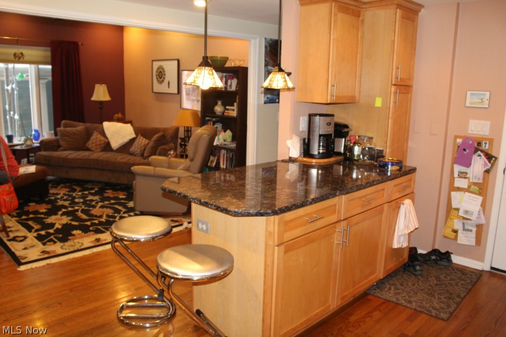 Kenilworth Arms Condo - Residential