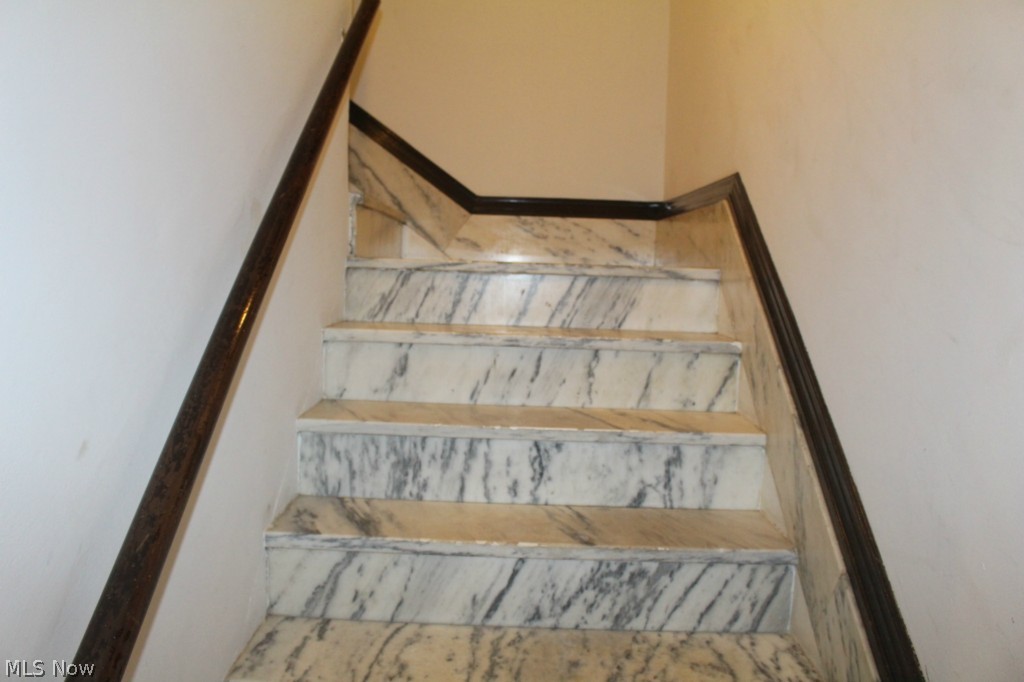 Kenilworth Arms Condo - Residential