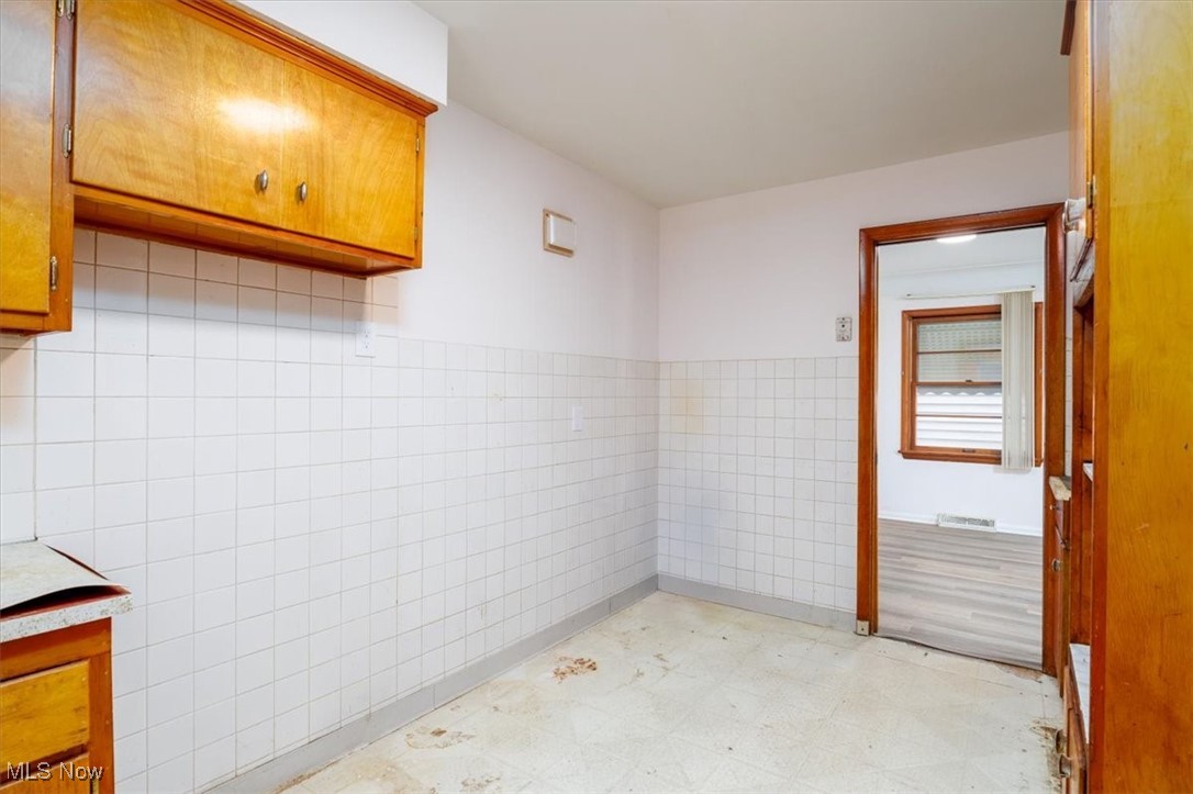 Helper & Cody-Realty Cos Cott - Residential Income