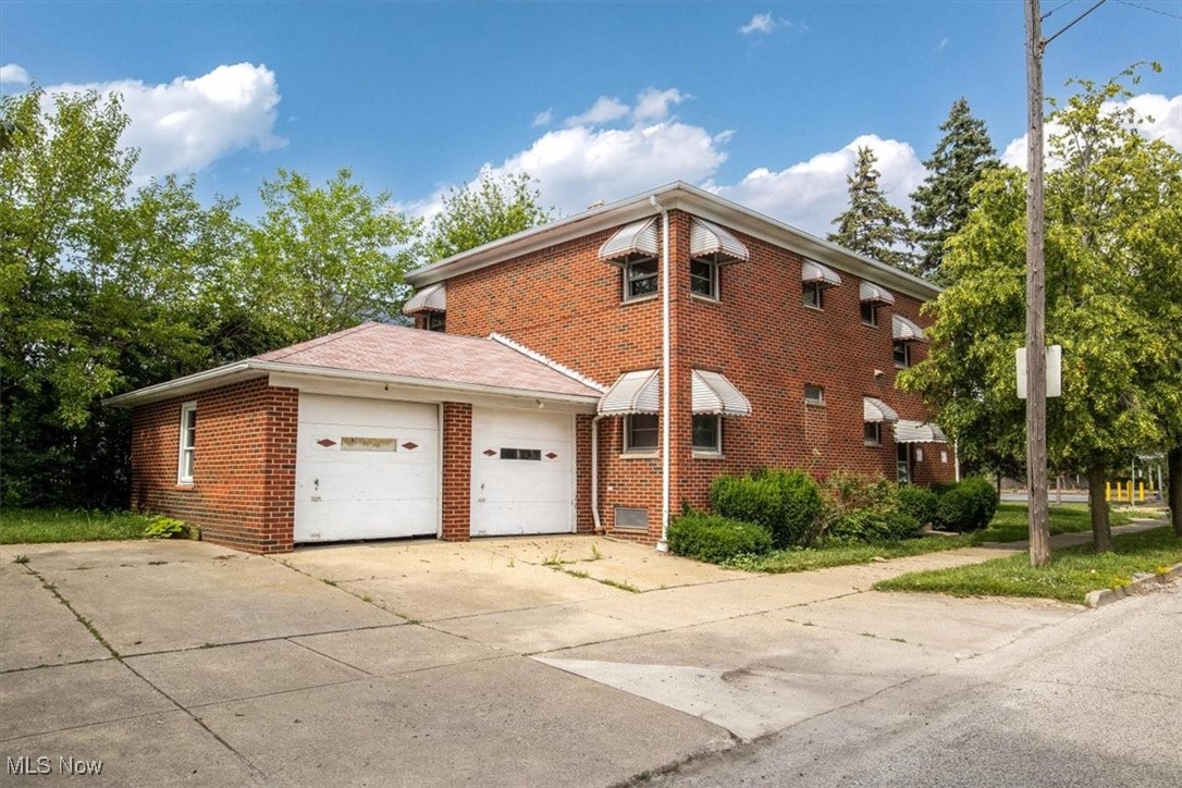 Helper & Cody-Realty Cos Cott - Residential Income