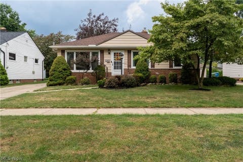 6300 Mandalay Drive, Parma Heights, OH 44130 - #: 5234847