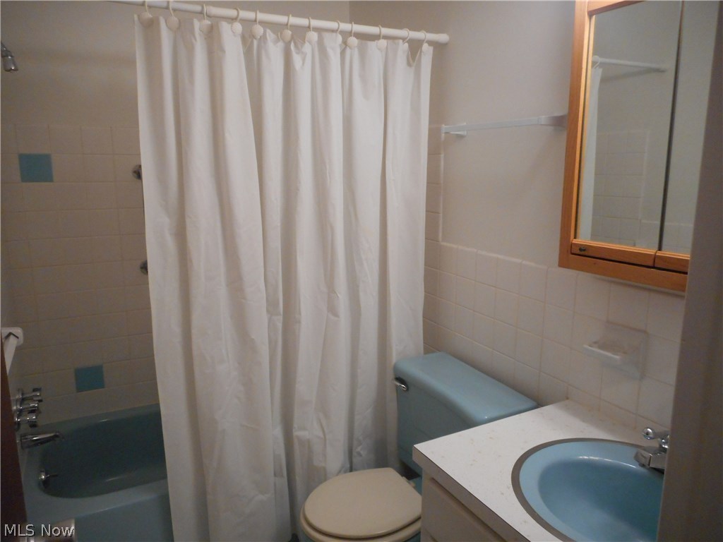 Silver Lake Towers Condo - Residential