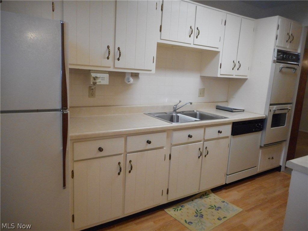 Silver Lake Towers Condo - Residential