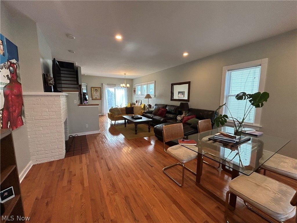 Photo of 1305 W 106th Street, Cleveland, OH 44102 (MLS # 5196328)