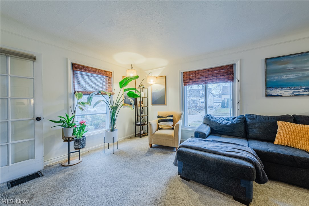 17413 Glenshire Avenue