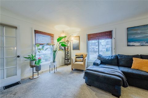 Tiny photo for 17413 Glenshire Avenue, Cleveland, OH 44135 (MLS # 5190377)