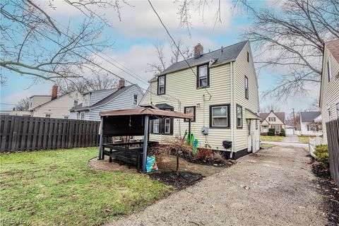 Tiny photo for 17413 Glenshire Avenue, Cleveland, OH 44135 (MLS # 5190377)