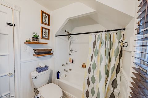 Tiny photo for 17413 Glenshire Avenue, Cleveland, OH 44135 (MLS # 5190377)