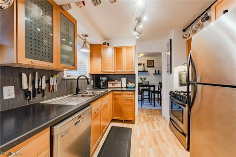 Tiny photo for 17413 Glenshire Avenue, Cleveland, OH 44135 (MLS # 5190377)