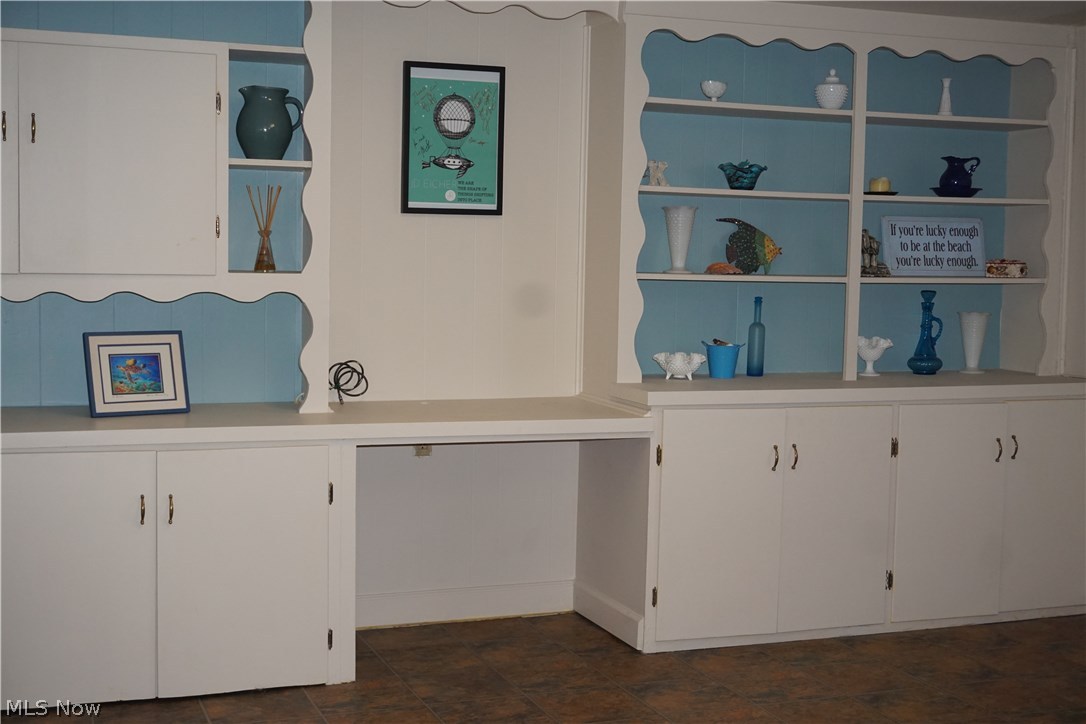 Kirkland Manor - Residential