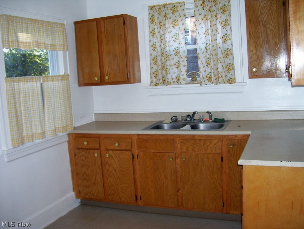 Kenwood - Residential Income