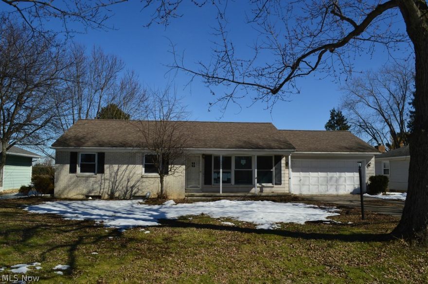 3 bedroom 1 bath home located on the edge of Fremont. Interior features include; kitchen and dining room combo with breakfast bar, spacious living room with hard wood floors, crown molding, and lots of natural light,  bathroom with linen closet, hardwood floors in the hall and all 3 bedrooms, full basement that is partially finished and More! Exterior features include; 2 car garage with half bath, paved drive, large back yard, newer roof and More!! Case number: 412-532527.  HUD homes are sold AS-IS