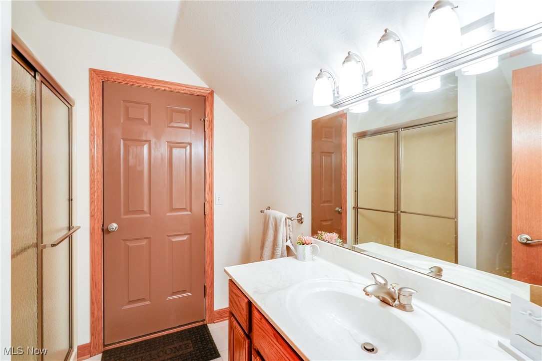 12750 Clearbrook Oval, North Royalton, Ohio image 35