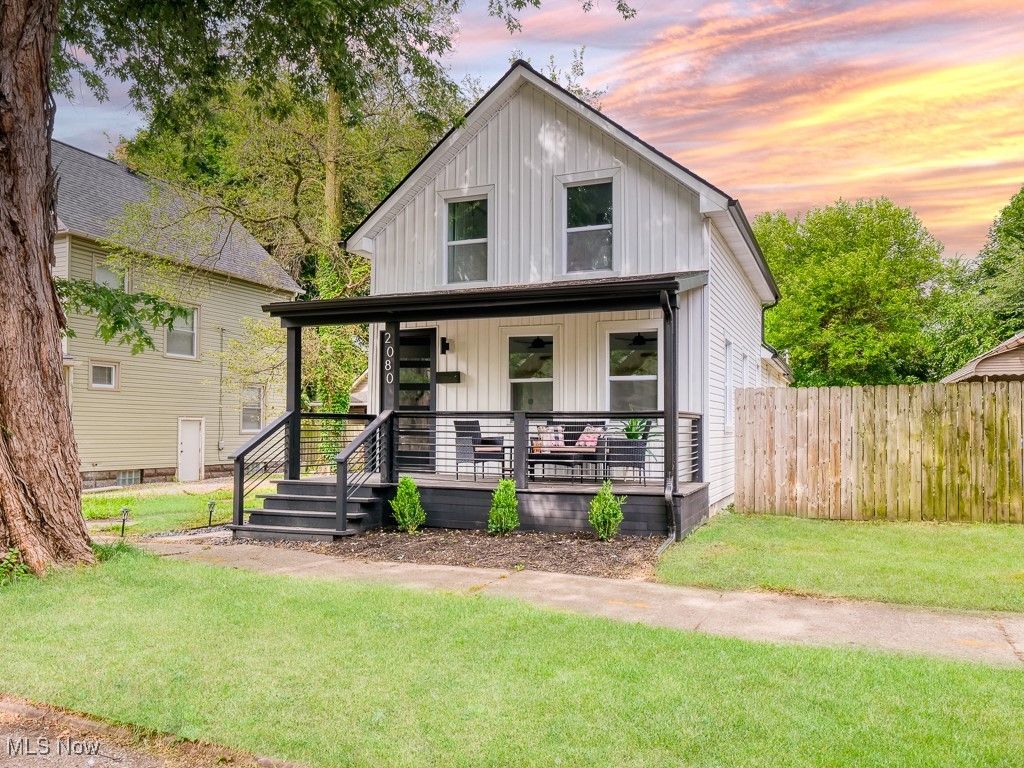 Photo of 2080 W 45th Street, Cleveland, OH 44102 (MLS # 5177203)