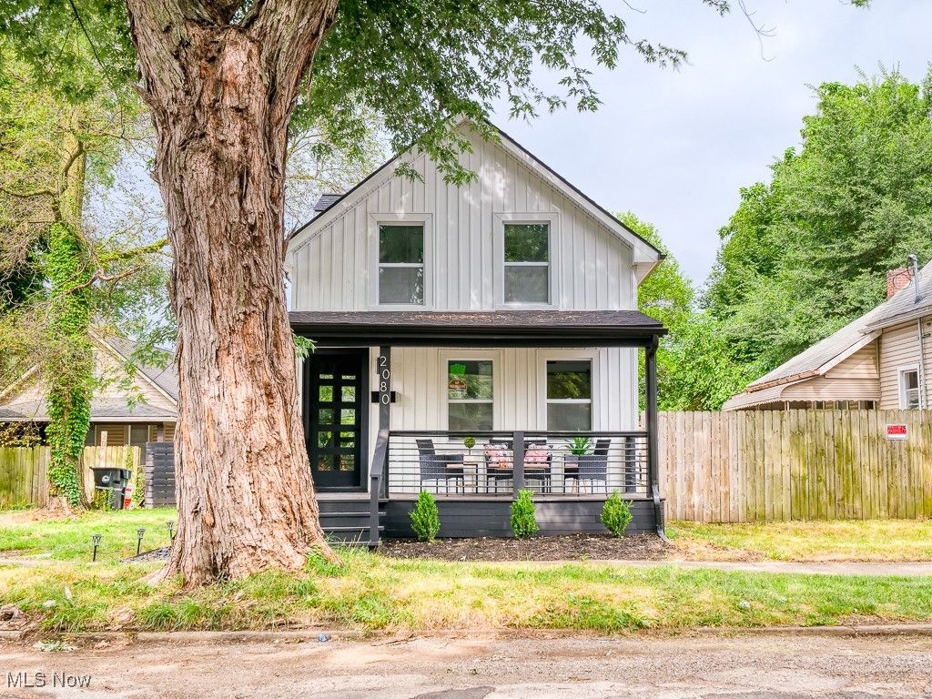 Photo of 2080 W 45th Street, Cleveland, OH 44102 (MLS # 5177203)