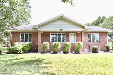 Homes For Sale - 88 Hillside Drive<br/> Dalton, OH 44618