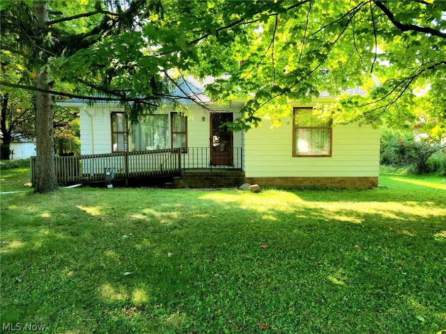 PERFECT INVESTMENT PROP!  WHAT A DEAL!!!  With a little TLC this home will be phenomenal!  Newer roof which was a tear off with a transferable warranty!  The .70 acre grounds are breathtakingly beautiful! Enormous two car garage! One floor living! Master bedroom is huge with two spacious closets! At this price you will have money left to make it PERFECT FOR YOU!!!  The possibilities are endless!!!  Please note a sewer tie in is going to be required as it is currently septic. We have priced it accordingly.  Easy to show!  Immediate occupancy!  OWNER WANTS IT SOLD!!!!  DO NOT MISS OUT!!!!!!