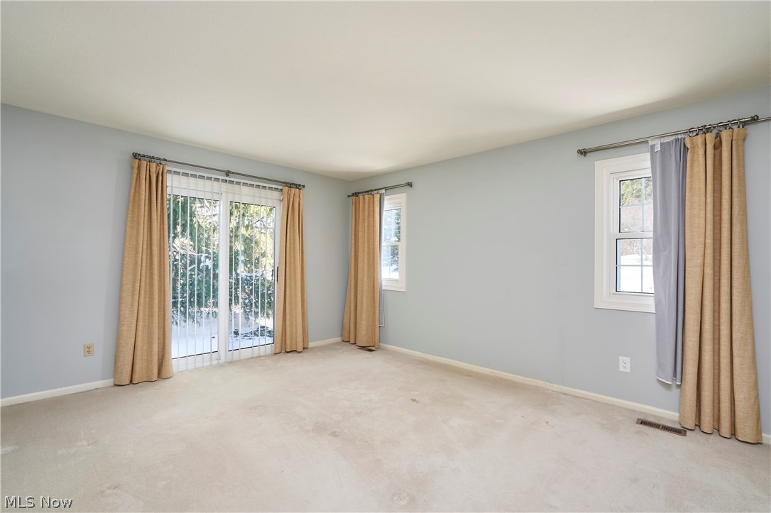 Macintosh Farms Condo 01 - Residential