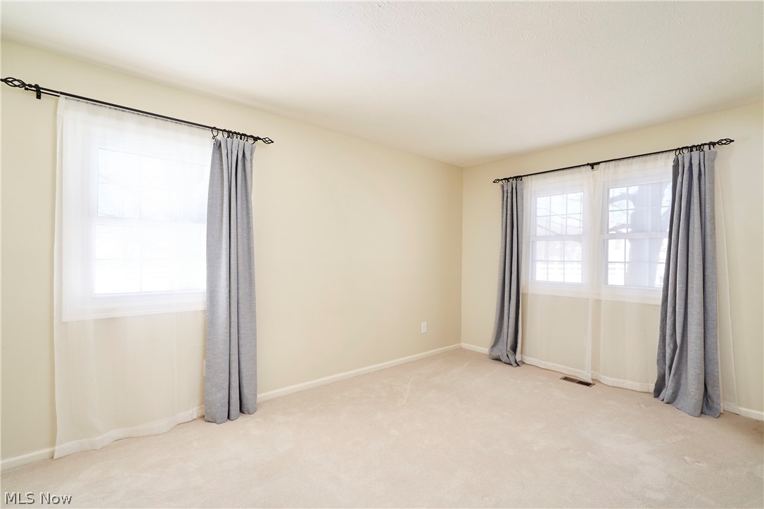 Macintosh Farms Condo 01 - Residential