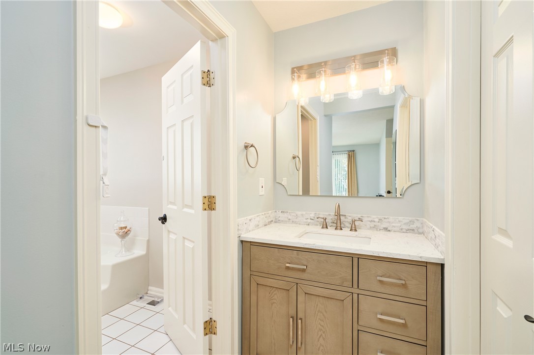 Macintosh Farms Condo 01 - Residential