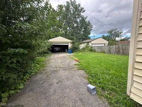 Tiny photo for 15914 Clearview Avenue, Cleveland, OH 44128 (MLS # 5239794)