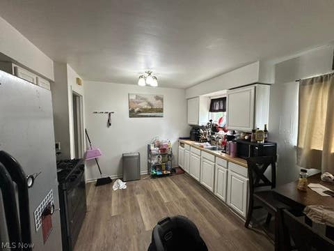 Tiny photo for 15914 Clearview Avenue, Cleveland, OH 44128 (MLS # 5239794)