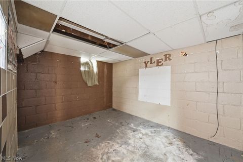 Tiny photo for 13416 Crossburn Avenue, Cleveland, OH 44135 (MLS # 5215195)