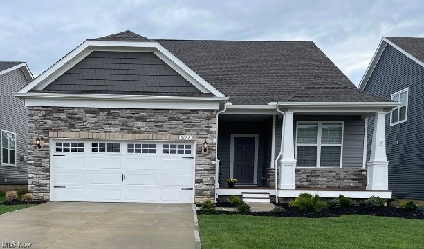 Large, new construction 3B/3B ranch home on gorgeous lakeside private homesite w/ lots of lifestyle options. Huge, first floor owner’s suite has full lake view, luxurious bathroom w/ soaking tub & shower. Spacious, modern kitchen w/ large kitchen island, butler’s pantry & granite countertops, perfect for entertaining. Sleek, stainless steel, high end appliances, including a gourmet BlueStar 5 burner cooktop and a large French door refrigerator that makes craft ice. The home features a large living room connecting to sunroom/dining room with a wall of windows for additional lake views! A second bedroom and flex room complete the first floor. This versatile, well-designed home also has a large, second floor loft, a full bath & third bedroom that can also be used as an office. Large unfinished basement that has been pre plumbed for a future 4th bathroom. Home features a full house water filter, security system & has multiple cable & data outlets. Large 2 car garage, fully landscaped, w/