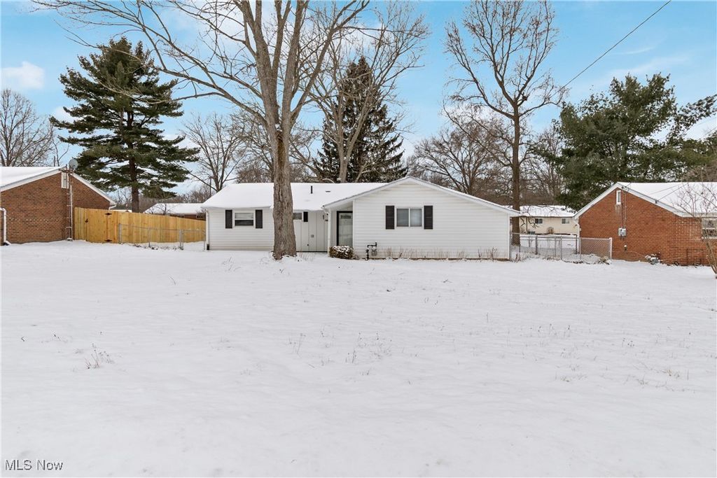 Photo of 3517 Jameson Drive, Kent, OH 44240 (MLS # 5182334)