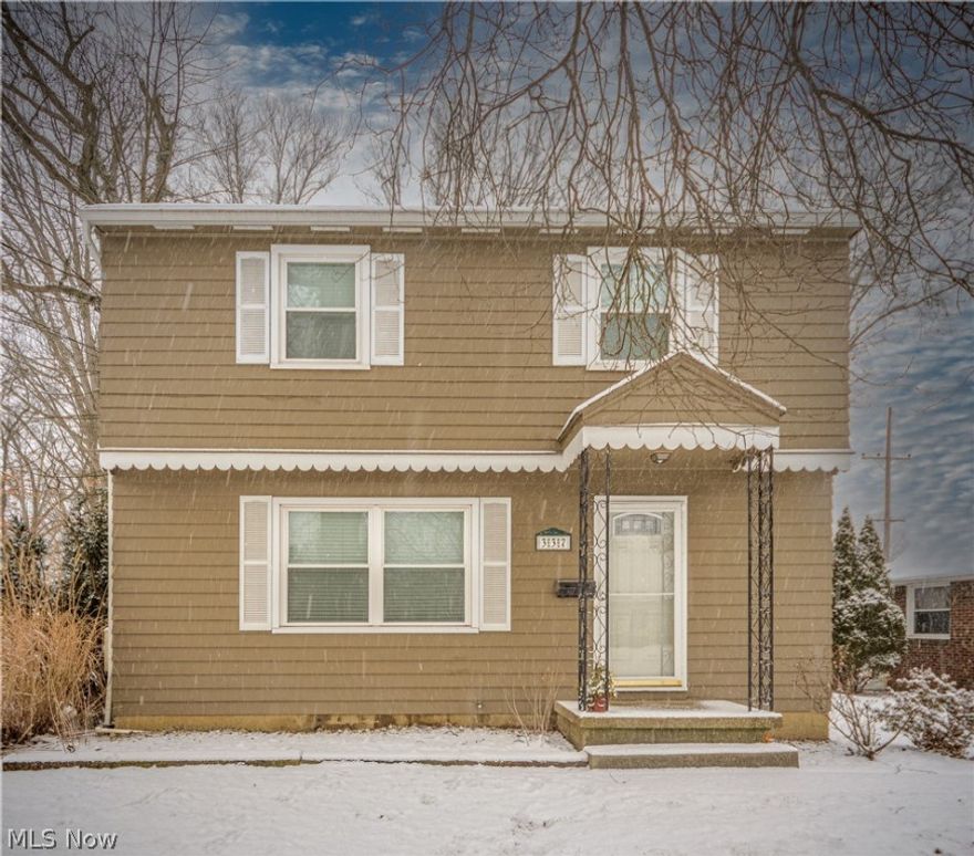 Here's a Colonial in the Falls that has a master suite/family room addition added! The traditional formal living room and formal dining room have the "hardwood look" designed ceramic floors. The kitchen is spacious with ample cabinets and stainless appliances. It opens to the 21 x 16 family room with windows across the back and side welcoming the natural light. A 1/2 bath completes the first floor. 4 bedrooms and 2 full baths up! Extra features include ceiling fans throughout, 3 bedrooms with pergo floors,new windows in 2015, custom window treatments, blown in insulation and an updated electric panel. One bedroom has a staircase to the third floor 12 x 12 office. Plus there is a 2 car garage with a new garage door and a semi private backyard. Nice convenient location, great home!