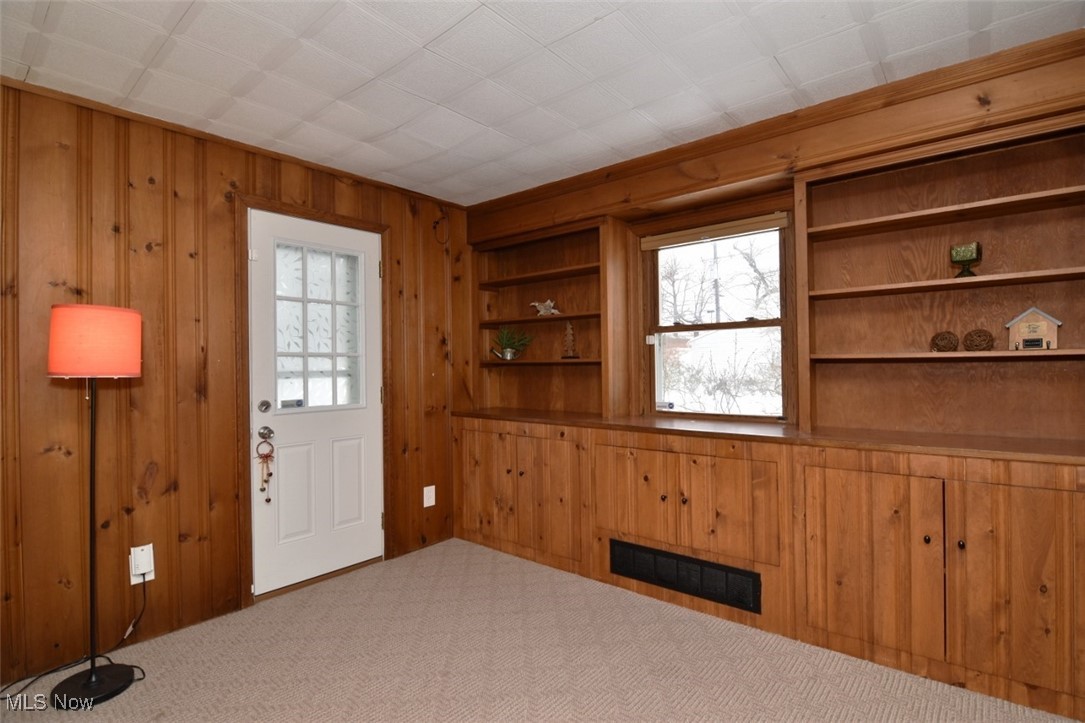 Lyndhurst Manor - Residential