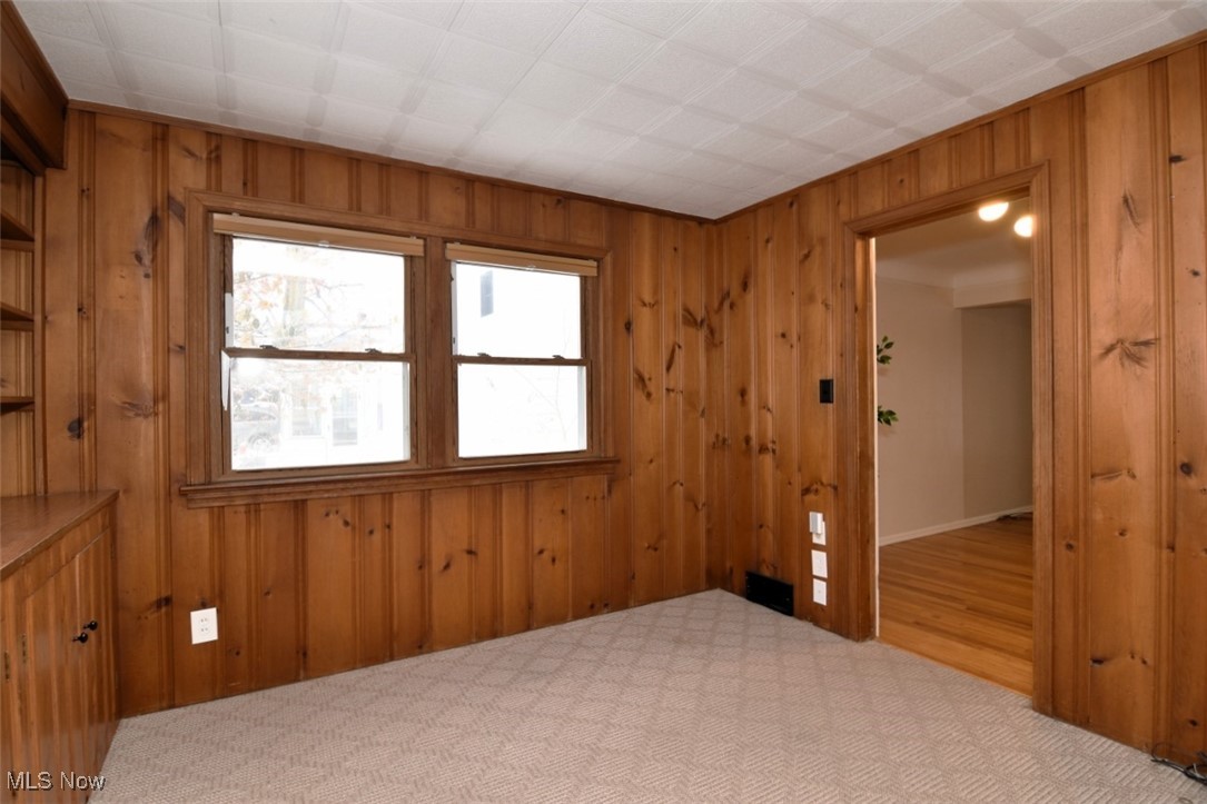 Lyndhurst Manor - Residential