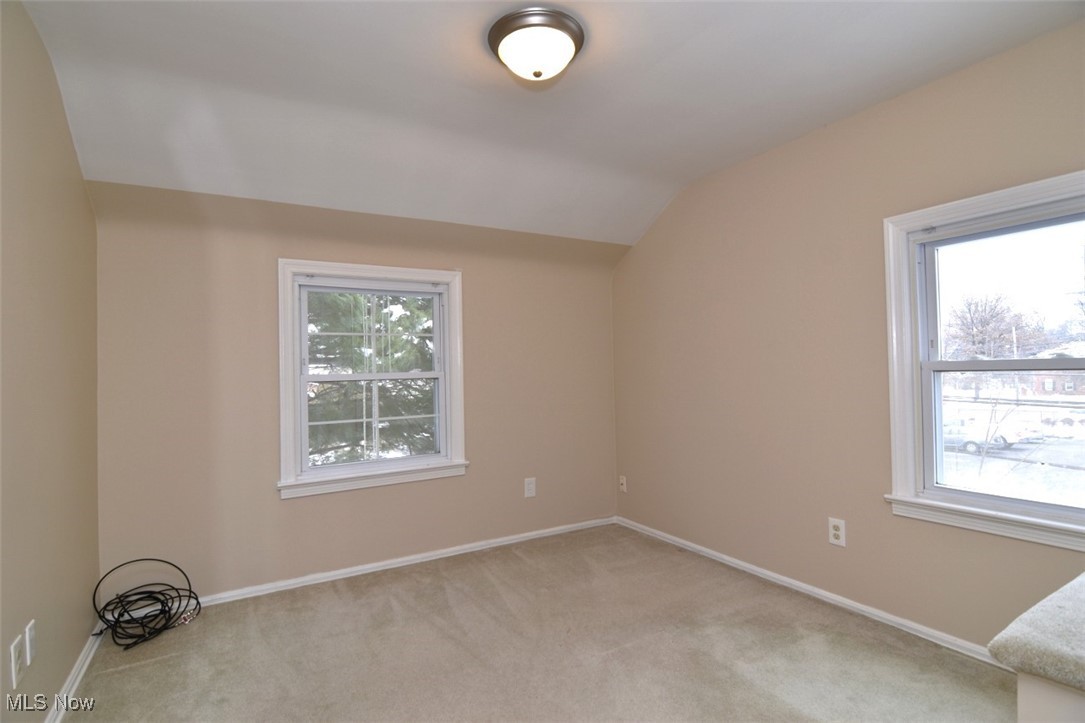 Lyndhurst Manor - Residential