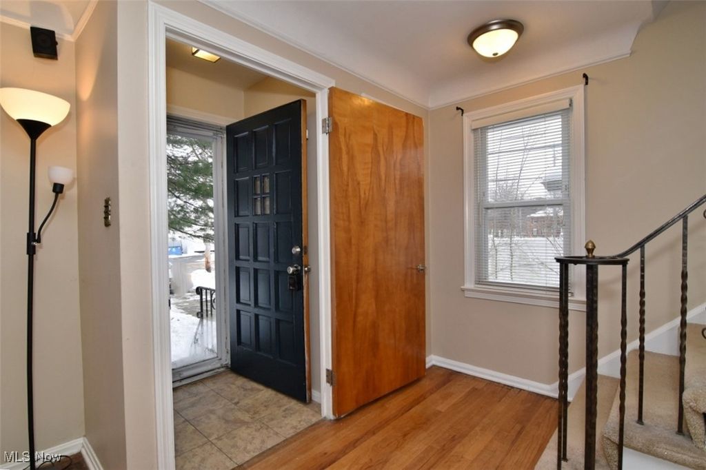 Photo of 1491 Edgefield Road, Lyndhurst, OH 44124 (MLS # 5169844)