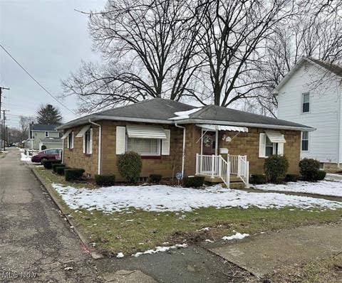 Photo for 816 Miller Avenue NW