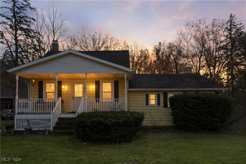 Photo for 35939 Chestnut Ridge Road