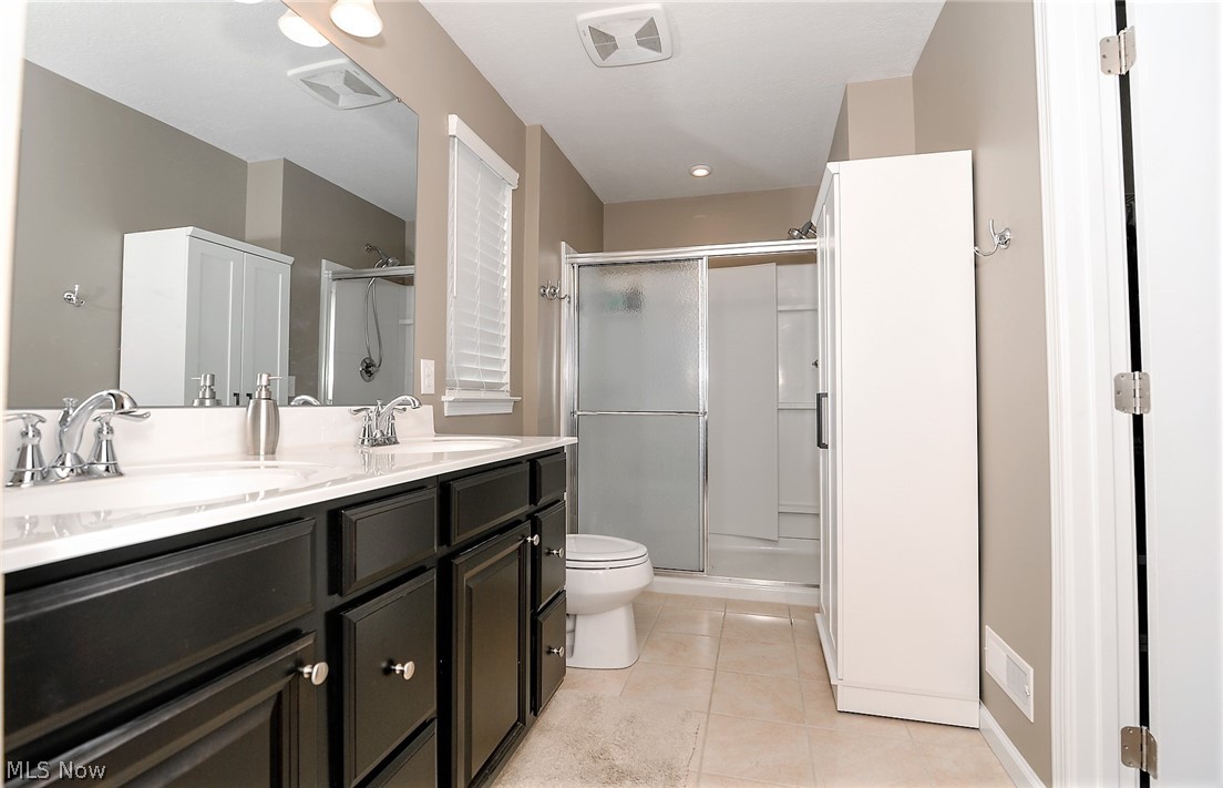 Lakes/Green #3 - Residential