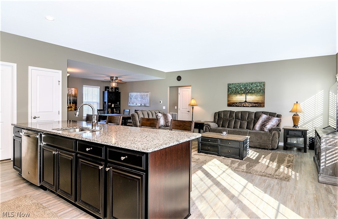 Lakes/Green #3 - Residential