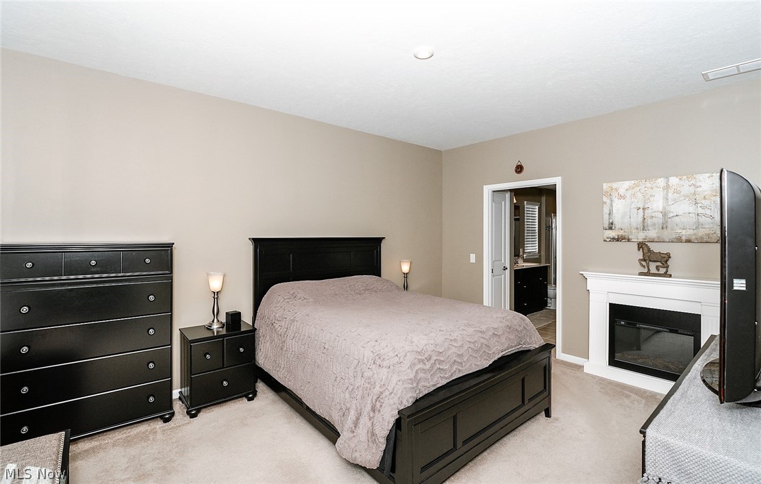 Lakes/Green #3 - Residential