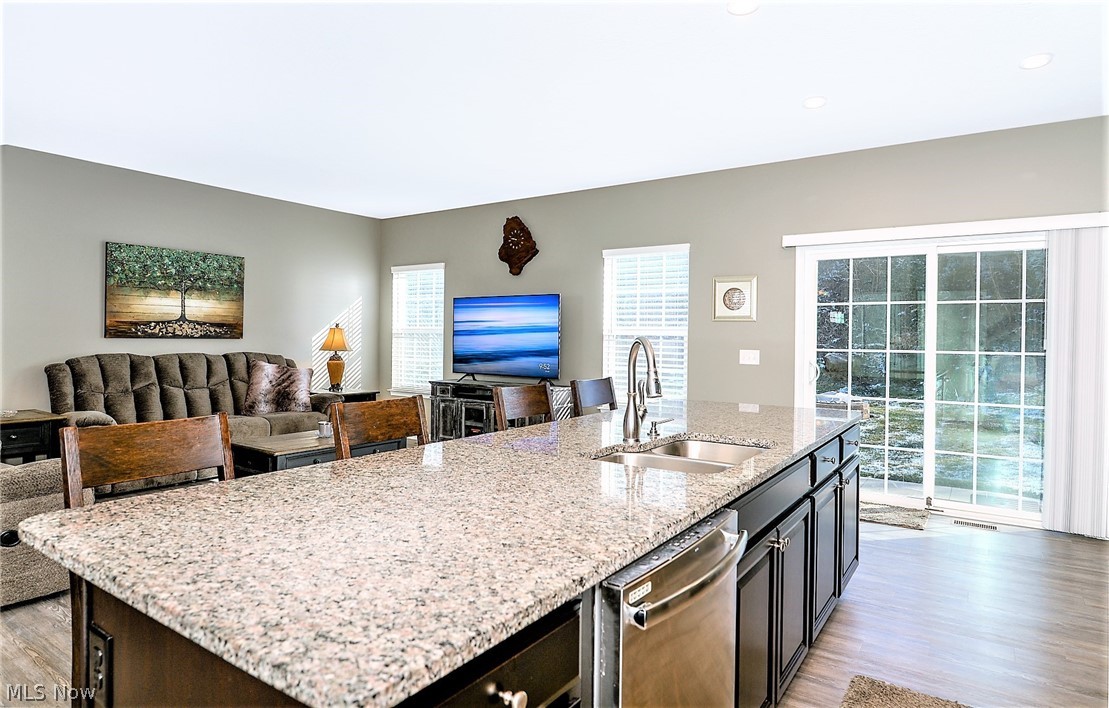 Lakes/Green #3 - Residential