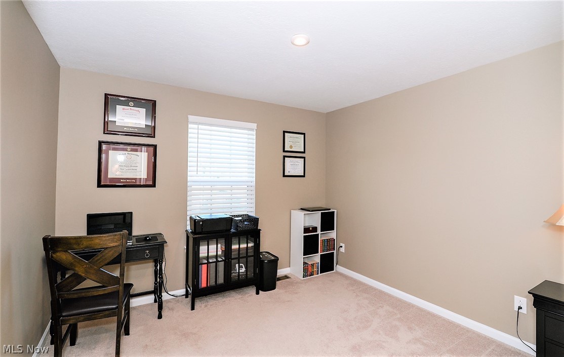 Lakes/Green #3 - Residential