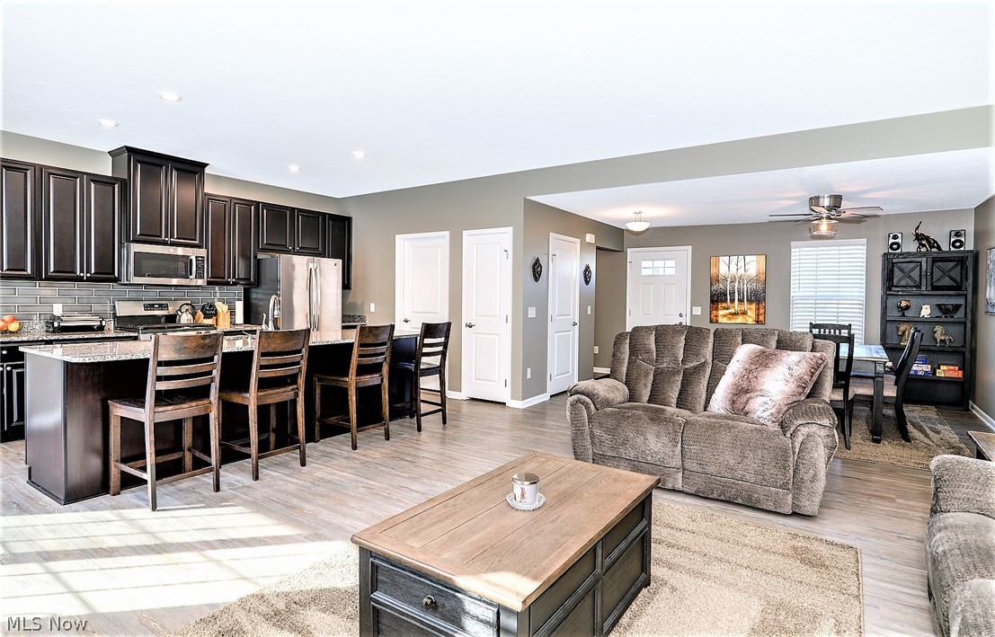 Lakes/Green #3 - Residential