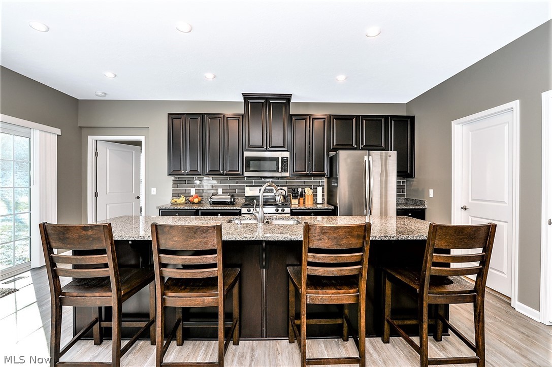 Lakes/Green #3 - Residential