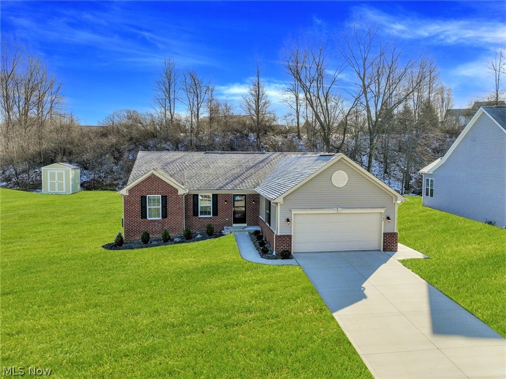 Lakes/Green #3 - Residential