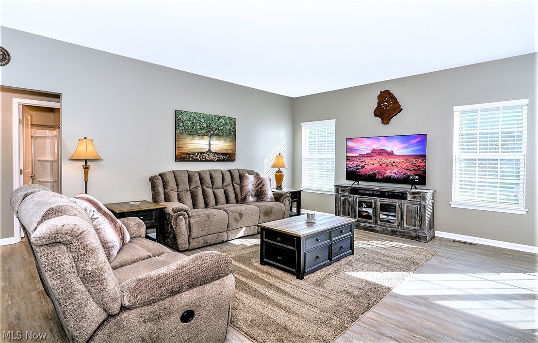 Lakes/Green #3 - Residential