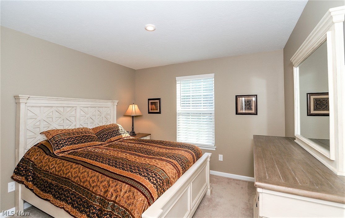 Lakes/Green #3 - Residential