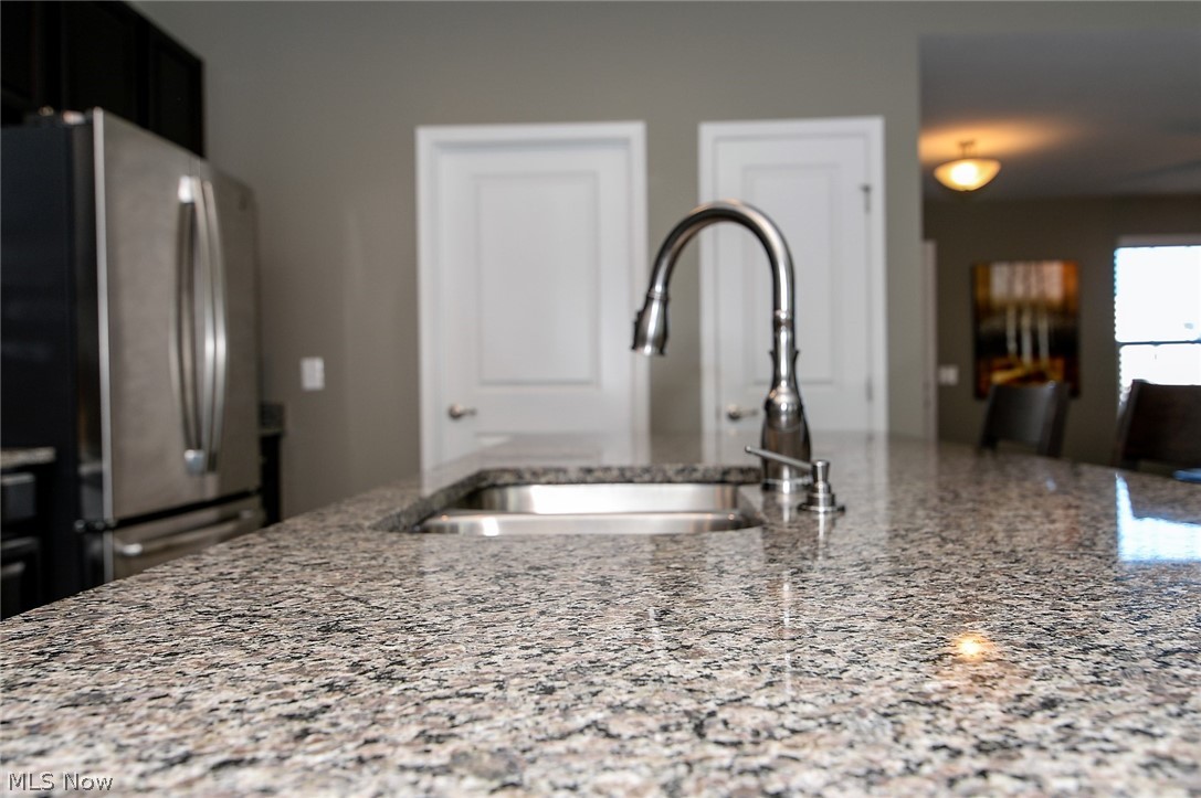 Lakes/Green #3 - Residential