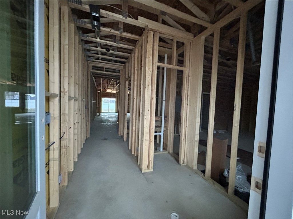 Photo of 5082 Shepherds Glen Gln, Willoughby, OH 44094 (MLS # 5173026)