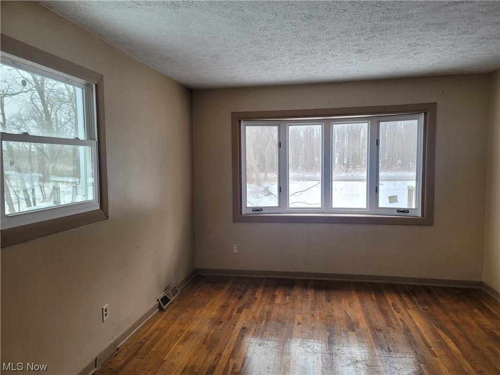 Home Acre Gardens Prcl K - Residential