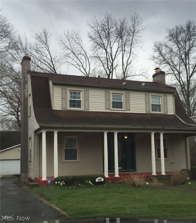 Exceptional deal, reduced for fast sale - perfect for investor or 1st time buyer!! Charming West Akron colonial, features formal living and dining room, back family room, deck, 2 car det garage, upstairs bedrooms have hardwood flooring, huge master bedroom with fireplace, 1 full and 1 half bath, full basement.